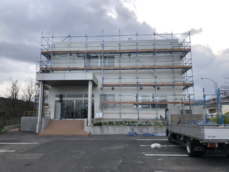 高速道路 点検用足場（2）